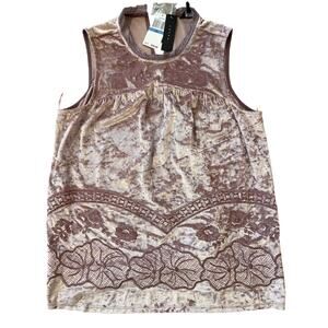 Adiva NWT Floral Embroidered Woman’s Pink Blouse